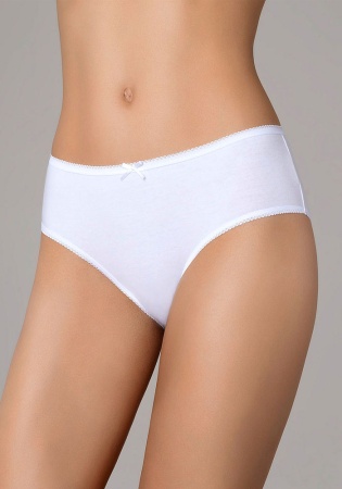 Состав:
Хлопок 95%
Эластан 5%
     Трусы-слипы (миди). Выполнены из высококачественного эластичного хлопка, что позволяет им создавать неповторимое ощущение комфорта и удобства на весь день. Изделия не подвержено деформации и пилингу. Края изделий 