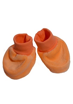 Состав:
Велюр
	Велюровые детские пинетки.