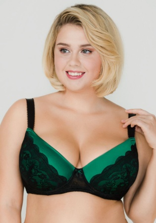 Состав:
Атласное полотно
ПЭ 97%,
ПУ 3%
Эластичное кружево
ПА 90%,
ПУ 10%
	Бюстгальтер T-Shirt с формованной чашкой без Push-Up для всех размеров. Детали бюстгальтера выполнены из атласного полотна и кружева, декорированы эластичной лентой с фес