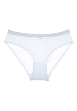 Состав:
Хлопок 95%
Эластан 5%
	Детские трусы для девочки из однотонного полотна. Пояс выполнен из широкой резинки, украшен бантиком. Пройма декорированы кружевом. 