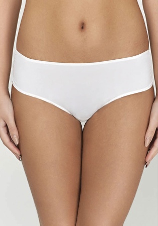 Состав:
Эластичное полотно
ПА 85%
ПУ 15%
Эластичное кружево
ПА 90%
ПУ 10%
Ластовица
Хлопок 100%
	Трусики-боксеры выполнены из эластичного кружева и тонкого эластичного полотна.