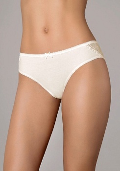 Состав:
Хлопок 95%
Эластан 5%
    Трусы-слипы Миди выполнены из высокогигиеничного хлопка в сочетании с мягким, эластичным кружевом с цветочным орнаментом, которое деликатно подчеркивает женственность. Максимальный комфорт при носке, используемый х