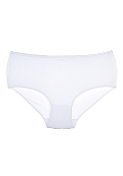 Состав:
Хлопок 95%
Эластан 5%
	Женские трусики c ластовицей. Пояс и пройма с нежной эластичной резинкой. Высокая посадка. 
