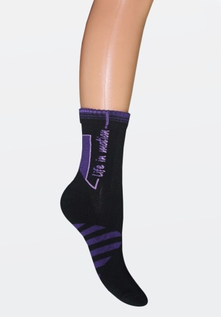 Состав: 
Хлопок 83%, 
Полиамид 16%, 
Эластан 1%
	Женские спортивные носки с плюшевым следом.