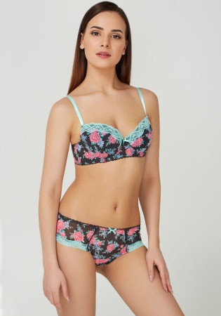 Состав:
Эластичная сетка
ПА 88%
ПУ 12%
Эластичное кружево
ПА 90%
ПУ 10%
Ластовица
Хлопок 100%
	Трусики-боксеры выполнены из эластичной принтованной сетки и кружева. Линия талии декорирована эластичной лентой с фестонами. Передняя деталь декор