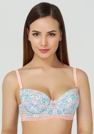 Состав:
Полотно
Хлопок 95%,
ПУ 5%
Эластичное кружево
ПА 90%,
ПУ 10%
	Бюстгальтер T-Shirt с формованной чашкой со съёмными Push-Up вкладышами. Детали бюстгальтера выполнены из принтованного эластичного хлопкового полотна, декорированы узким круж