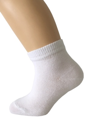 Состав: 
Хлопок 90%
Полиамид 5%
Эластан 5%
	Носки детские демисезонные гладкие с двойным бортом.