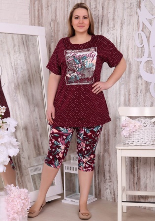 Состав: 
Кулирка
Хлопок 100% 
	Бриджи на резинке, футболка с коротким рукавом.Все выполнено из принтованного полотна. 

Обратите внимание: расцветка товара на сайте может отличаться от фактической расцветки. Оптовый склад оставляет за собой пра