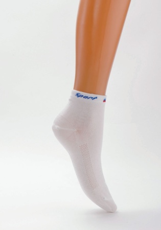 Состав: 
Хлопок 72%, 
Полиамид 26%, 
Эластан 2%
	Гладкие укороченные носки для спорта с надписью sport по борту.