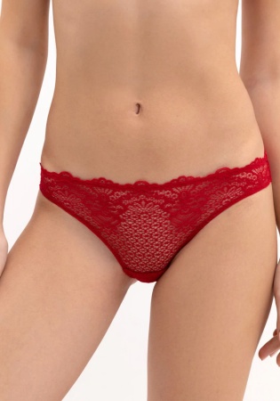 Состав:
Эластичное полотно
ПА 85%
ПУ 15%
Эластичное кружево 
ПА 90%
ПУ 10%
Ластовица
100% хлопок
     Трусы выполнены из эластичного кружева и эластичного полотна. Талия и ножки с эластичной узкой тесьмой. Подкладка ластовицы выполнена из 100