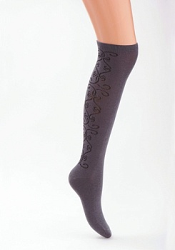 Состав:
Хлопок: 68%, 
Полиамид: 30%, 
Эластан: 2%.
	Демисезонные получулки с виньеточным узором на задней части паголенка.