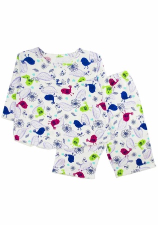 Состав:
Кулирка 
Хлопок 100%
	Пижама детская с укороченными штанишками. На груди кнопка, которую можно расстегнуть при одевании пижамы.