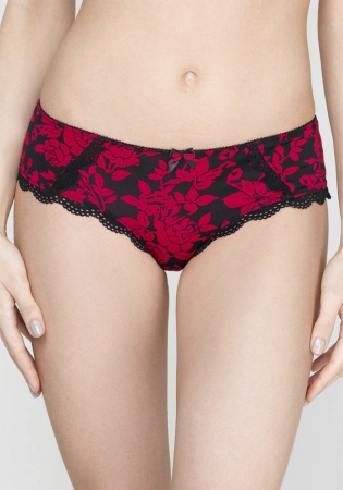 Состав:
Эластичное полотно
ПА 85%
ПУ 15%
Кружево
ПА 90%
ПУ 10%
Ластовица
Хлопок 100%
	Трусики-боксеры выполнены из эластичного принтованного полотна, декорированы узким кружевом. Линия талии декорирована эластичной лентой с фестонами. Передня