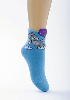 Состав: 
Хлопок 73%, 
Полиамид 25%, 
Эластан 2%
	Детский носки с элементами 3D рисунка.