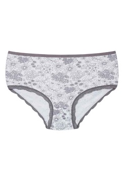 Состав:
Хлопок 95%
Эластан 5%
	Женские трусы-баталы из принтованного полотна. Выемки для ног украшены кружевом. 
