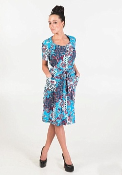 Состав: 
Хлопок 100 %
	Женский классический халат изготовлен из набивной кулирки новой коллекции. Халат выполнен на пуговицах, с рельефами и карманами, коротким рукавом. 