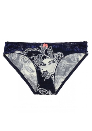 Состав:
Бамбук 95%,  
Эластан 5%
	Женские трусики.