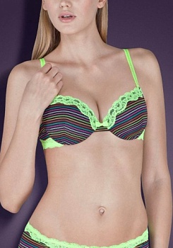 Состав:
Эластичное полотно
ПА 85%,
ПУ 15%
Кружево
ПА 90%,
ПУ 10%
	Бюстгальтер классической формы с формованной чашкой с Push-Up для размеров 70AB, 75ABC, 80B и без Push-Up для размеров 70C, 75DE, 80CDE, 85BCD. Детали бюстгальтера выполнены из э