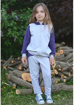 Состав:
Футер двунитка
Хлопок 100%
	Костюм спортивный с капюшоном, на молнии.