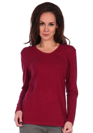 Состав: 
Вискоза 95%
Лайкра 5%
	Водолазка  женская  прилегающего силуэта,  длинной чуть ниже линии бёдер без воротника. Горловина отделана кантом. Рукав втачной,  длинный.   
Обратите внимание: расцветка товара на сайте может отличаться от факти