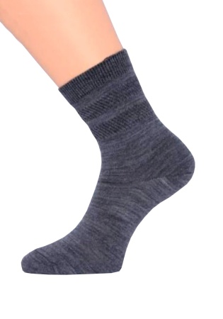 Состав:
Шерсть 23%
ПАН 53%
ПА 21%
Эластан 3%
	Детские носки зима.