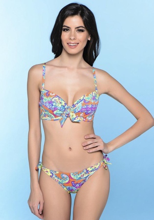 Состав:
Эластичное полотно
ПА 80%,
ПУ 20%
	Купальник раздельный состоит из бюстгальтера и трусов. Бюстгальтер формы T-Shirt с формованной чашкой без Push-Up с небольшим уплотнением внутри, одинаковым для всех размеров. Детали бюстгальтера выполнен