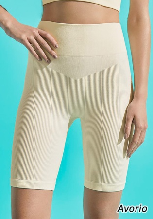 Состав:
Полиамид 90%
Эластан 10%
  Спортивные бесшовные шорты-велосипедки 