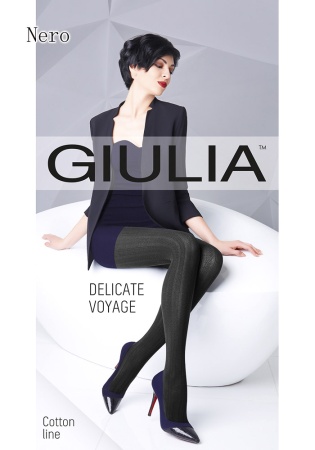 Состав:
Хлопок 50%
Полиамид 47%
Эластан 3%
	Хлопковые фантазийные колготки с эффектом тюля и оплетенным эластаном, плотностью 150 ден, с укрепленным мыском, ластовицей, широким поясом и плоским швом. По всей ноге модели размещен рельефный узор в в