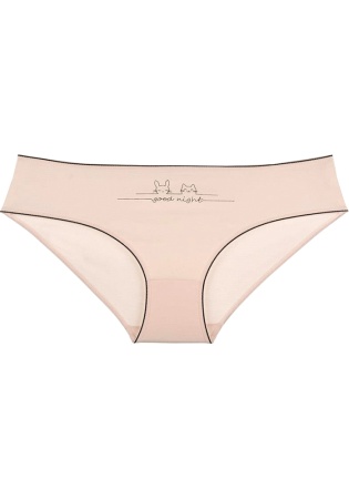 Состав:
Хлопок 95%
Эластан 5%
	Женские трусы-баталы из принтованного полотна. Пояс и проймы выполнены из эластичной резинки. Цвета ассорти. 