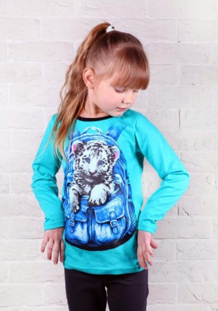 Состав:
Кулирка 
Хлопок 100%
	Мягкий джемпер с милым принтом в приятной цветовой гамме.