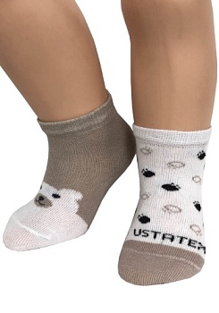 Состав
Хлопок – 90%
ПА – 5%
Эластан – 5%
     Набор носочков детский (2 пары) для мальчиков с принтом.